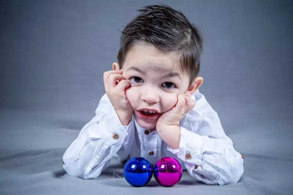 patrick-payet-enfant-sance-sourire-coquin.jpg