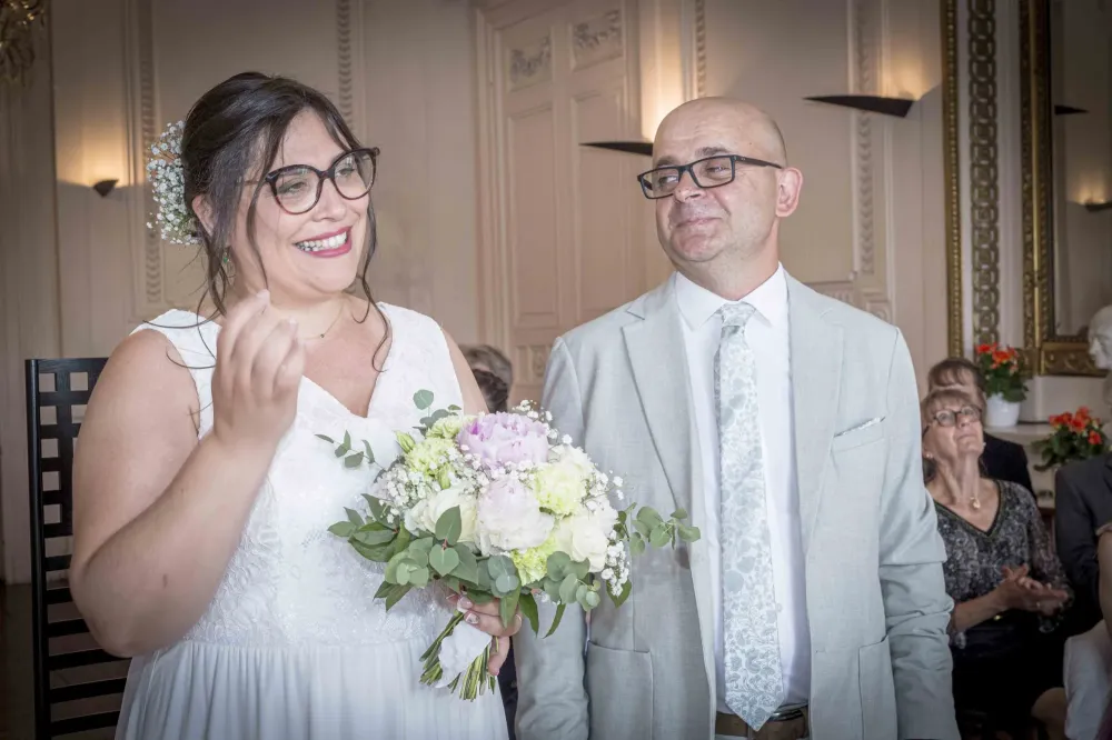portrait-mariee-fleurs-champetre.jpg